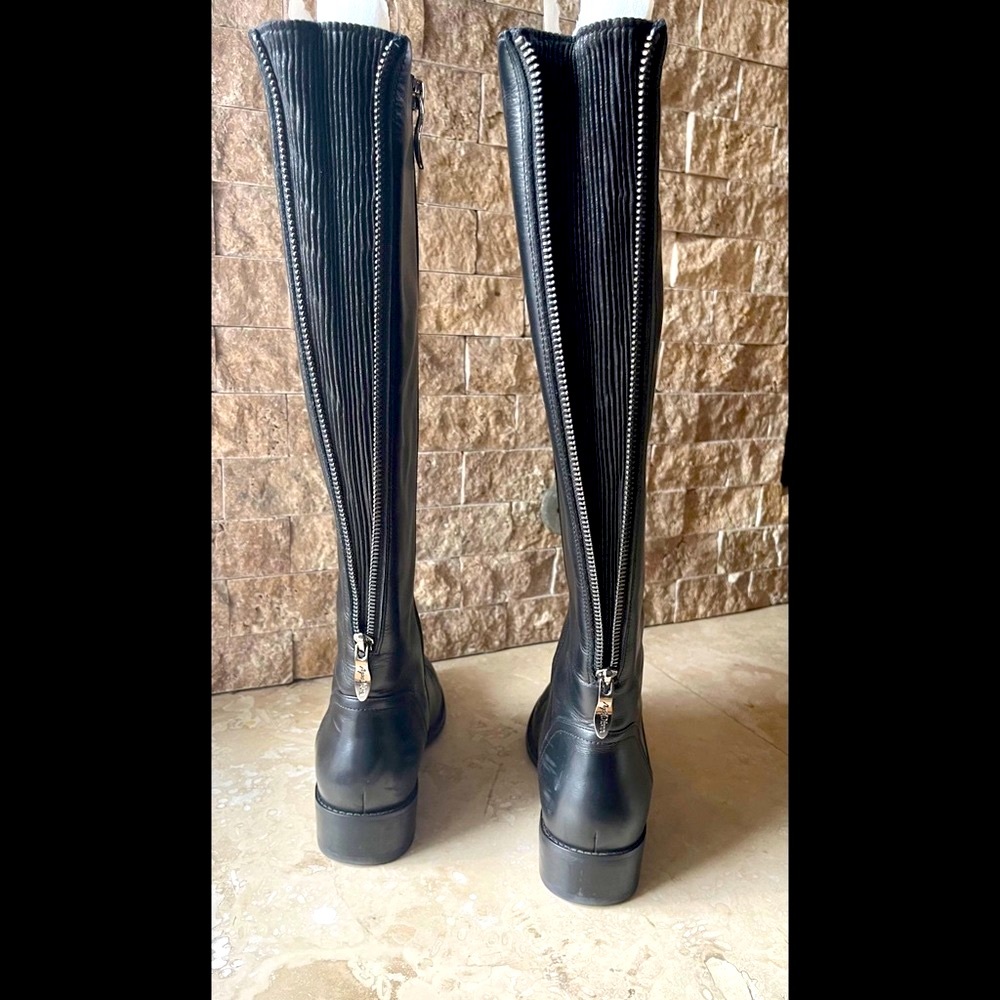 🚨SOLD🚨 Waterproof Nordstrom AquaDiva Knee
High Boot Size 6 Black Leather